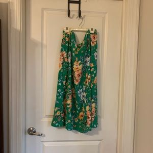 Green floral a line Loft skirt with slit